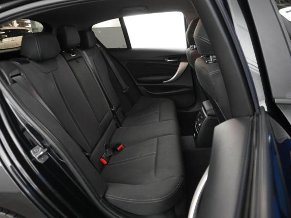 BMW 1 серии II (F20/F21) Рестайлинг 2 с пробегом 2018 года, цена 1 699 077 рублей, 105919 км, хэтчбек, Автокод Объявления