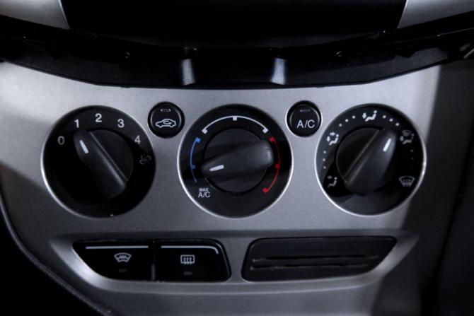 Ford Focus III с пробегом 2012 года, цена 930 000 рублей, 111944 км, универсал, Автокод Объявления