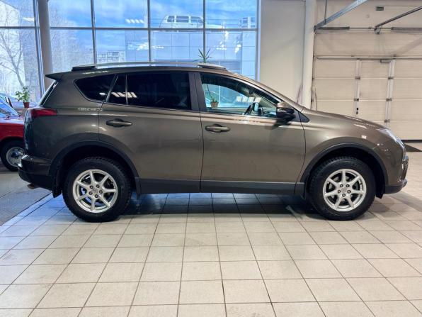 Toyota RAV4 IV (XA40) Рестайлинг с пробегом 2017 года, цена 2 789 000 рублей, 72423 км, внедорожник, Автокод Объявления