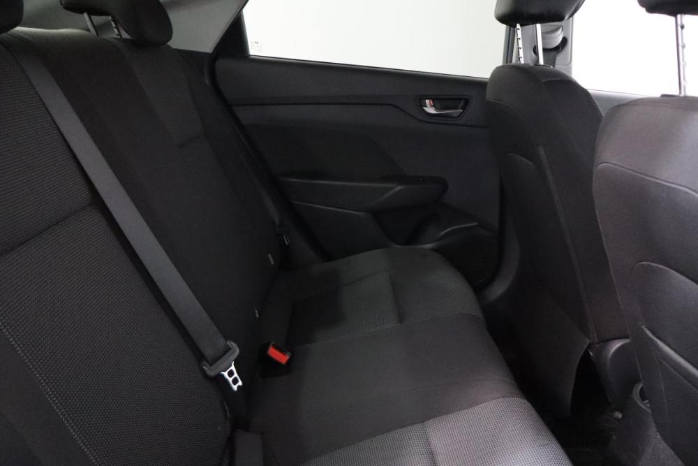 Hyundai Solaris II Санкт-Петербург  - изображение 12