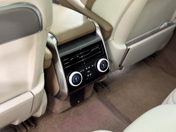 Land Rover Range Rover V с пробегом 2024 года, цена 31 800 000 рублей, 17452 км, внедорожник, Автокод Объявления
