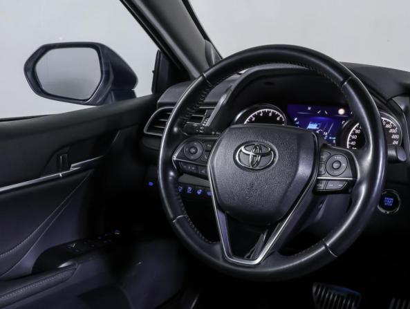 Toyota Camry VIII (XV70) Рестайлинг с пробегом 2021 года, цена 3 270 000 рублей, 71876 км, седан, Автокод Объявления