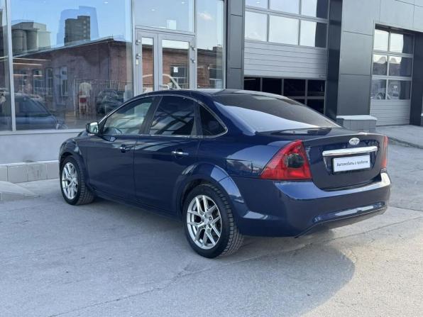 Ford Focus II Рестайлинг с пробегом 2010 года, цена 550 000 рублей, 213304 км, седан, Автокод Объявления