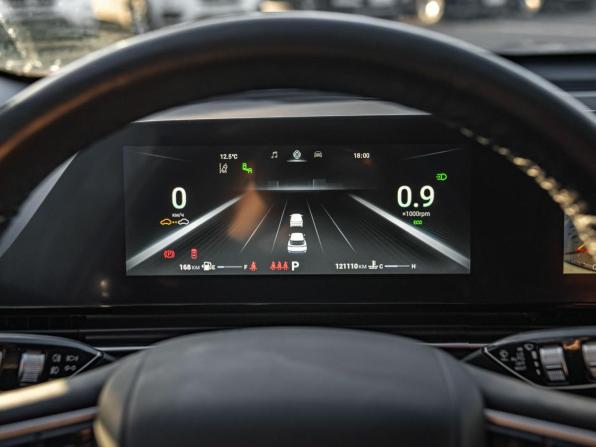 Omoda C5 I с пробегом 2022 года, цена 1 381 000 рублей, 121108 км, внедорожник, Автокод Объявления
