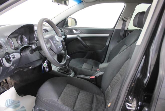 Skoda Octavia II (A5) Рестайлинг с пробегом 2012 года, цена 710 000 рублей, 206893 км, лифтбек, Автокод Объявления