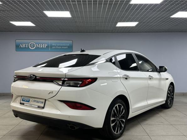 JAC J7 I с пробегом 2023 года, цена 1 300 000 рублей, 44472 км, лифтбек, Автокод Объявления