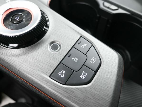 Kia Sportage V с пробегом 2025 года, цена 4 979 900 рублей, 5000 км, внедорожник, Автокод Объявления
