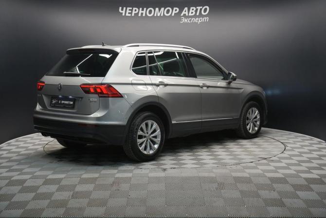 Volkswagen Tiguan II с пробегом 2017 года, цена 2 655 000 рублей, 151600 км, внедорожник, Автокод Объявления