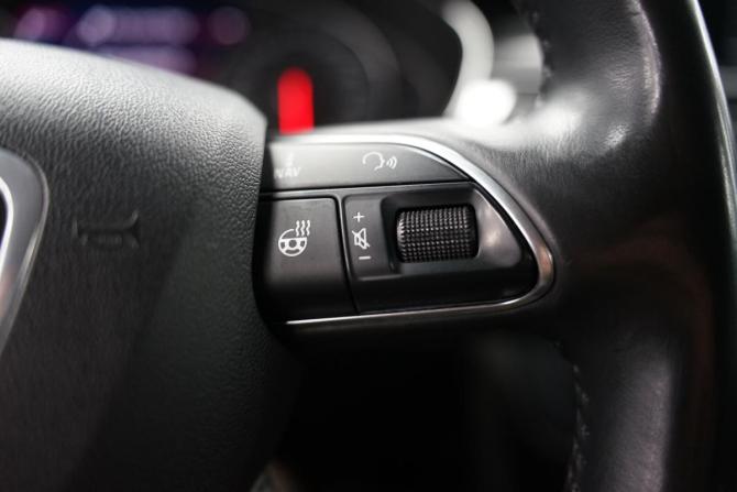 Audi A6 IV (C7) Рестайлинг с пробегом 2015 года, цена 2 470 000 рублей, 145000 км, седан, Автокод Объявления
