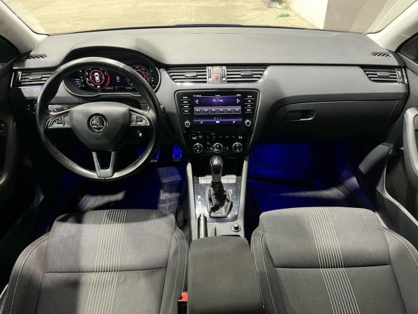 Skoda Octavia III (A7) Рестайлинг с пробегом 2019 года, цена 1 944 000 рублей, 141780 км, лифтбек, Автокод Объявления