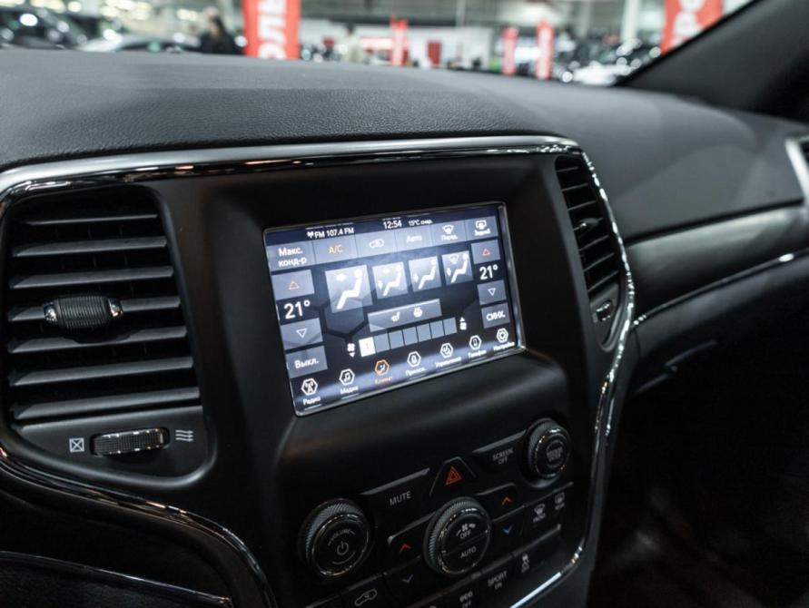 Jeep Grand Cherokee IV (WK2) Рестайлинг Санкт-Петербург  - изображение 21