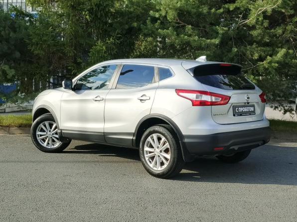Nissan Qashqai II с пробегом 2018 года, цена 1 095 000 рублей, 158584 км, внедорожник, Автокод Объявления