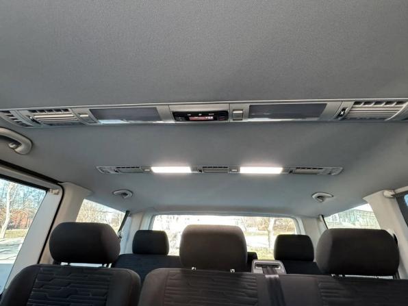 Volkswagen Caravelle T6 Рестайлинг с пробегом 2021 года, цена 4 725 000 рублей, 98000 км, минивэн, Автокод Объявления