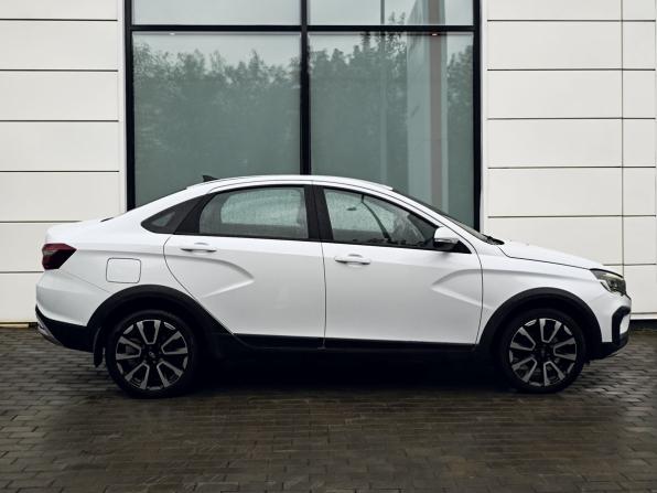 Lada (ВАЗ) Vesta I Рестайлинг (NG) с пробегом 2023 года, цена 1 309 000 рублей, 45000 км, седан, Автокод Объявления