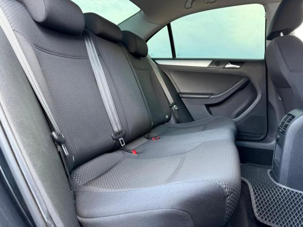 Volkswagen Jetta VI с пробегом 2013 года, цена 890 000 рублей, 247554 км, седан, Автокод Объявления