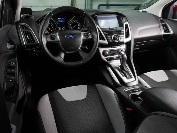 Ford Focus III с пробегом 2013 года, цена 930 000 рублей, 154805 км, хэтчбек, Автокод Объявления