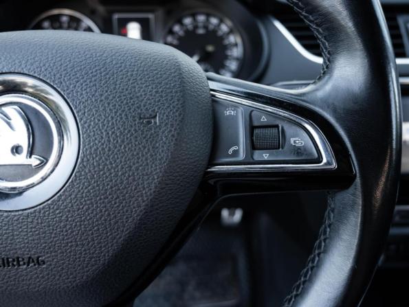 Skoda Octavia III (A7) с пробегом 2016 года, цена 1 590 000 рублей, 190004 км, лифтбек, Автокод Объявления
