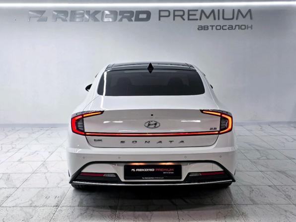 Hyundai Sonata VIII (DN8) с пробегом 2021 года, цена 2 950 000 рублей, 67330 км, седан, Автокод Объявления