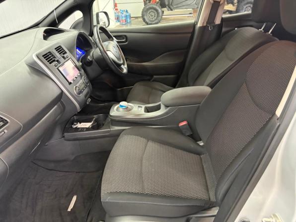 Nissan Leaf I (ZE0/AZE0) с пробегом 2015 года, цена 947 000 рублей, 67187 км, хэтчбек, Автокод Объявления