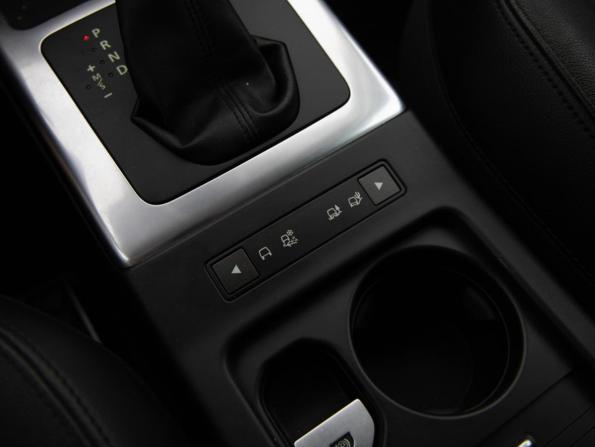 Land Rover Freelander II Рестайлинг 2 с пробегом 2014 года, цена 1 699 000 рублей, 215364 км, внедорожник, Автокод Объявления