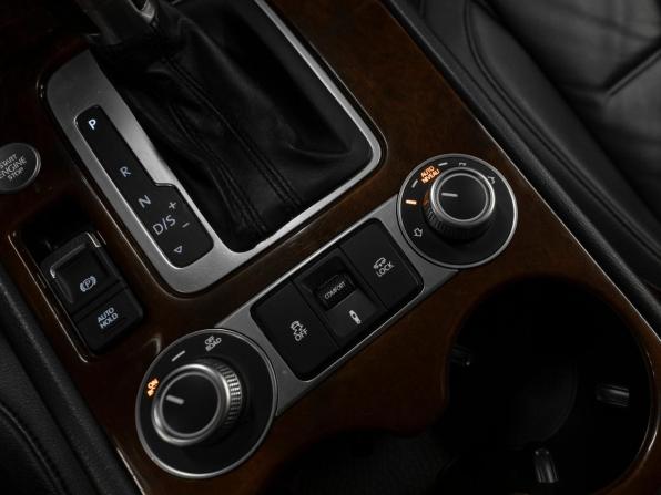 Volkswagen Touareg II Рестайлинг с пробегом 2015 года, цена 2 900 000 рублей, 154233 км, внедорожник, Автокод Объявления
