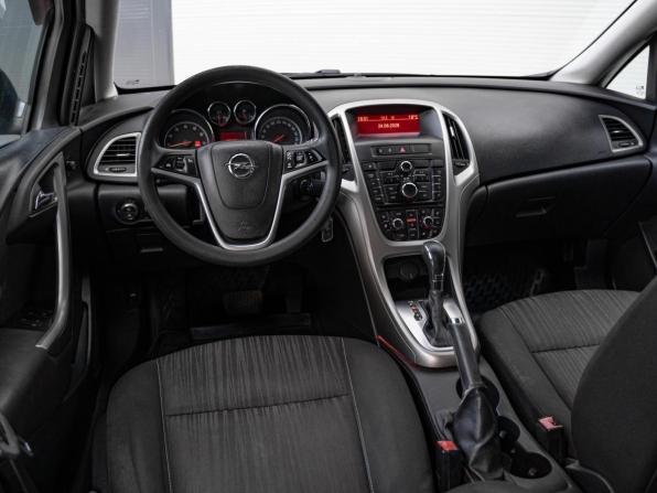 Opel Astra J с пробегом 2011 года, цена 799 000 рублей, 109107 км, хэтчбек, Автокод Объявления