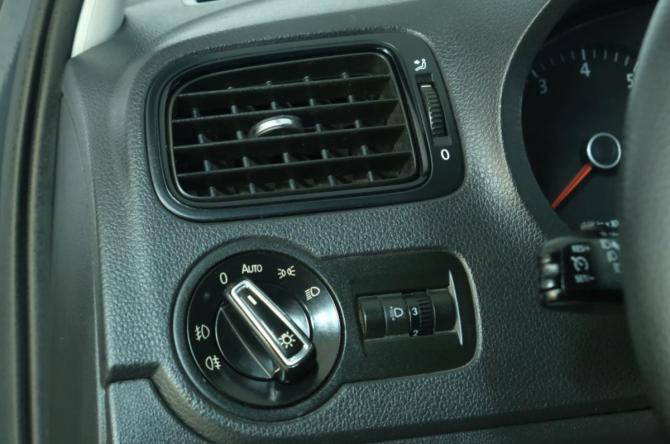 Volkswagen Polo V с пробегом 2013 года, цена 649 000 рублей, 197500 км, седан, Автокод Объявления