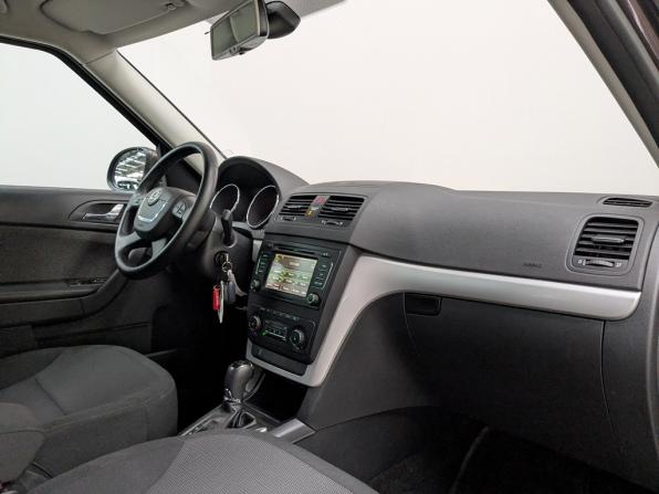 Skoda Yeti I с пробегом 2014 года, цена 1 395 000 рублей, 39000 км, внедорожник, Автокод Объявления