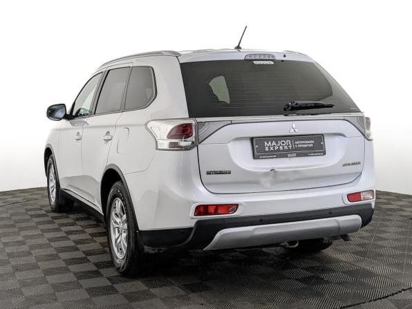 Mitsubishi Outlander III Рестайлинг с пробегом 2014 года, цена 1 600 750 рублей, 111923 км, внедорожник, Автокод Объявления