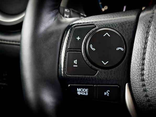 Toyota RAV4 IV (XA40) Рестайлинг с пробегом 2019 года, цена 2 500 000 рублей, 139234 км, внедорожник, Автокод Объявления