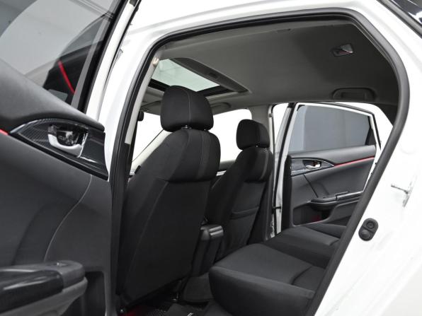 Honda Civic X с пробегом 2018 года, цена 1 399 000 рублей, 231000 км, седан, Автокод Объявления