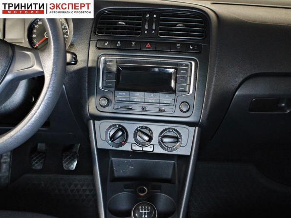 Volkswagen Polo V Рестайлинг с пробегом 2016 года, цена 967 000 рублей, 149673 км, седан, Автокод Объявления