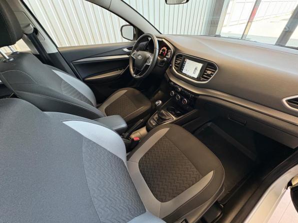 Lada (ВАЗ) Vesta I Рестайлинг (NG) с пробегом 2024 года, цена 1 299 000 рублей, 21000 км, седан, Автокод Объявления