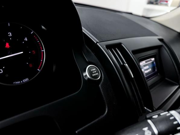 Land Rover Freelander II Рестайлинг 2 с пробегом 2014 года, цена 1 699 000 рублей, 214365 км, внедорожник, Автокод Объявления