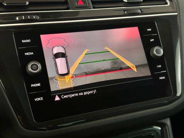 Volkswagen Tiguan II Рестайлинг с пробегом 2021 года, цена 2 920 000 рублей, 36448 км, внедорожник, Автокод Объявления