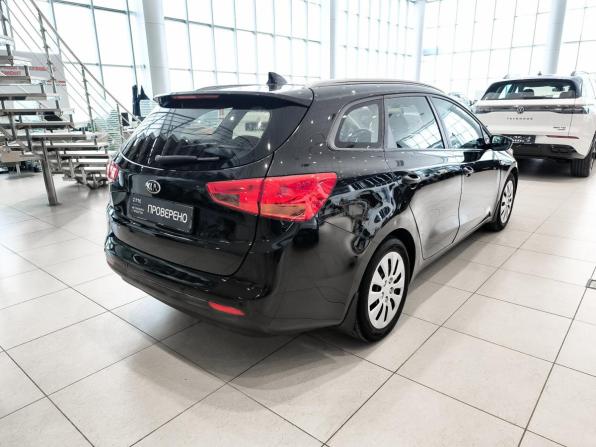 Kia Ceed II Рестайлинг с пробегом 2017 года, цена 1 450 000 рублей, 136556 км, универсал, Автокод Объявления