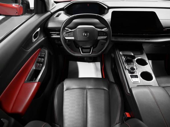 Changan CS55 Plus II с пробегом 2023 года, цена 2 045 000 рублей, 64292 км, внедорожник, Автокод Объявления