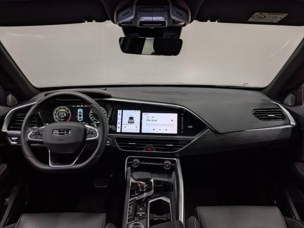 Geely Tugella I Рестайлинг с пробегом 2023 года, цена 2 950 000 рублей, 33260 км, внедорожник, Автокод Объявления