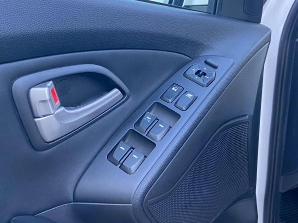Hyundai ix35 I с пробегом 2013 года, цена 1 350 000 рублей, 183600 км, внедорожник, Автокод Объявления