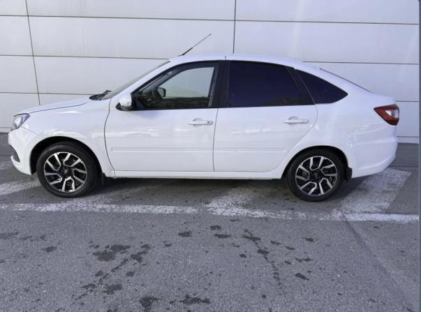 Lada (ВАЗ) Granta I Рестайлинг с пробегом 2022 года, цена 800 000 рублей, 67785 км, лифтбек, Автокод Объявления
