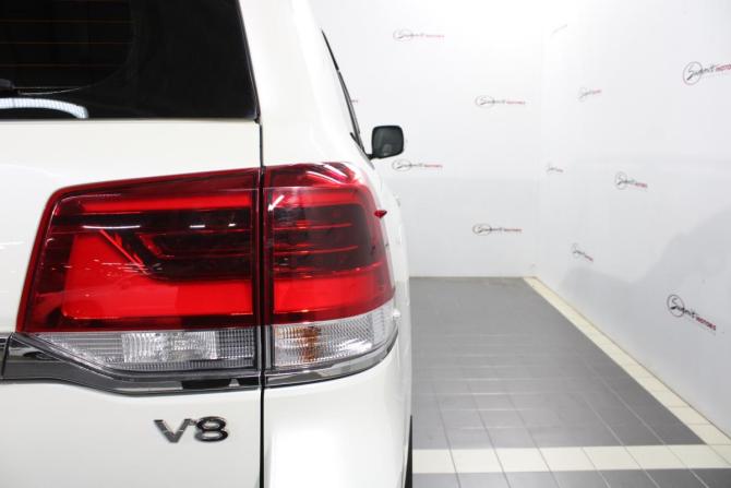 Toyota Land Cruiser 200 Series Рестайлинг 2 с пробегом 2020 года, цена 9 900 000 рублей, 55836 км, внедорожник, Автокод Объявления