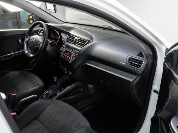 Kia Rio III с пробегом 2015 года, цена 1 199 000 рублей, 182388 км, седан, Автокод Объявления