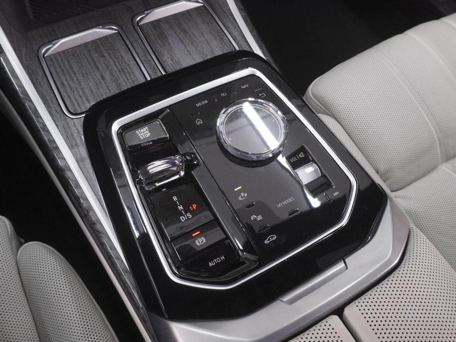 BMW 7 серии VII (G70) Ростов-на-Дону  - изображение 19