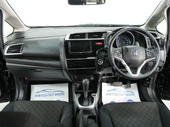 Honda Fit III с пробегом 2015 года, цена 910 000 рублей, 120286 км, хэтчбек, Автокод Объявления