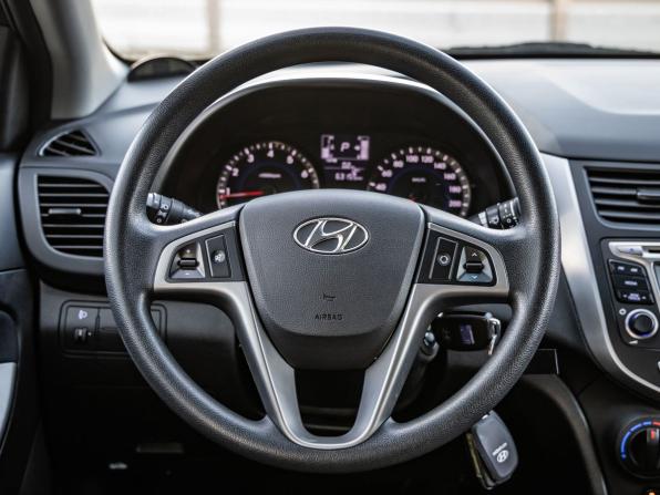 Hyundai Solaris I Рестайлинг с пробегом 2015 года, цена 1 445 000 рублей, 63155 км, седан, Автокод Объявления