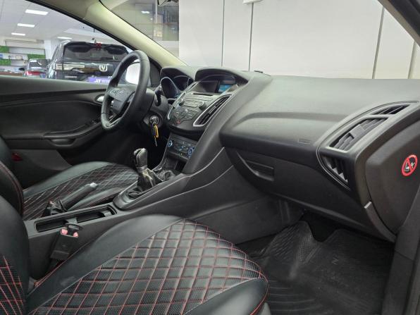 Ford Focus III Рестайлинг с пробегом 2016 года, цена 640 000 рублей, 236000 км, универсал, Автокод Объявления