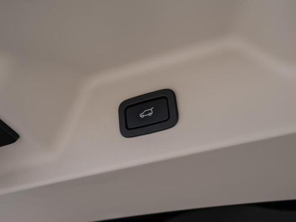 Land Rover Range Rover IV Рестайлинг с пробегом 2019 года, цена 8 350 000 рублей, 52803 км, внедорожник, Автокод Объявления