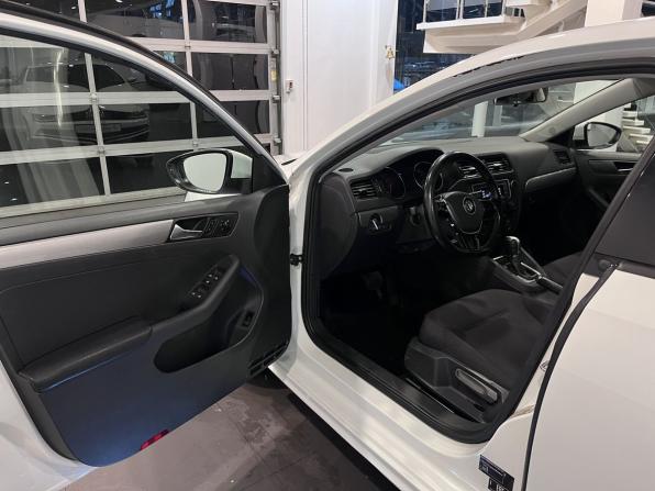 Volkswagen Jetta VI Рестайлинг с пробегом 2016 года, цена 1 420 000 рублей, 159731 км, седан, Автокод Объявления
