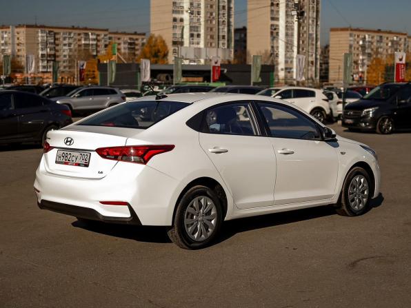 Hyundai Solaris II с пробегом 2019 года, цена 1 149 000 рублей, 134061 км, седан, Автокод Объявления
