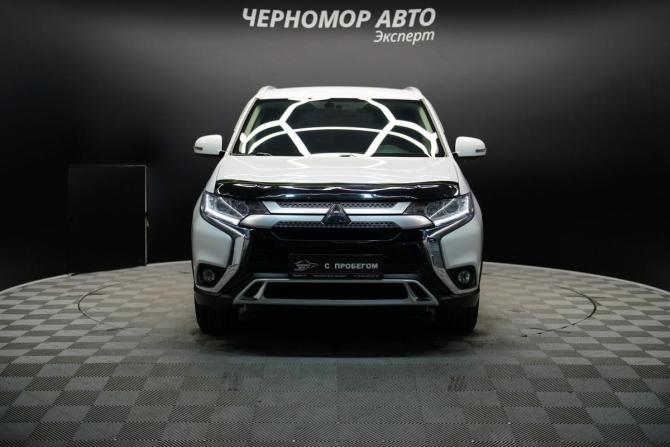 Mitsubishi Outlander III Рестайлинг 3 с пробегом 2021 года, цена 1 999 000 рублей, 123125 км, внедорожник, Автокод Объявления